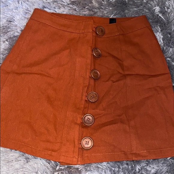 Orange skirt - Picture 2 of 2